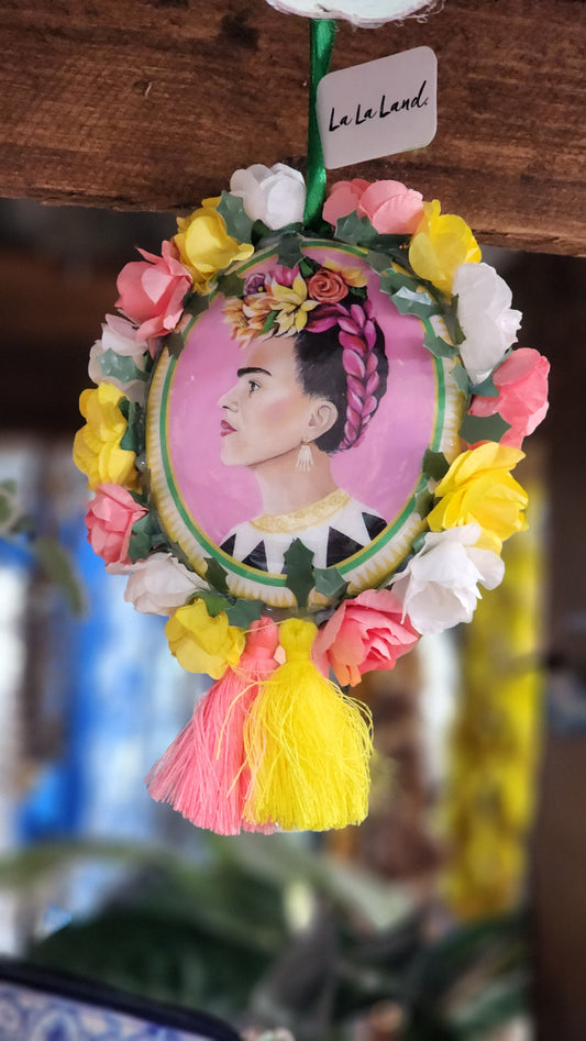 Frida bauble/hanging