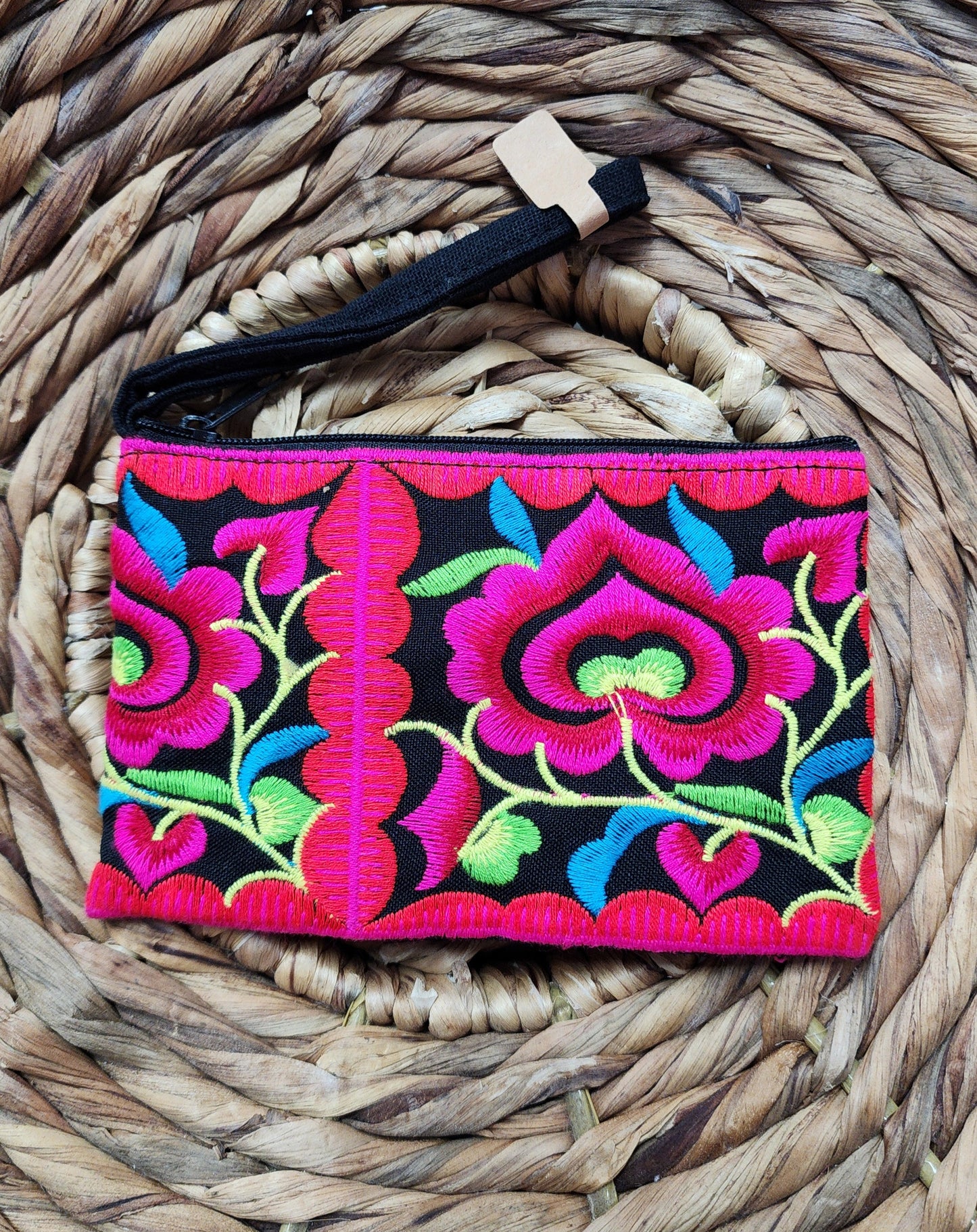 Embroidered pouch/purse
