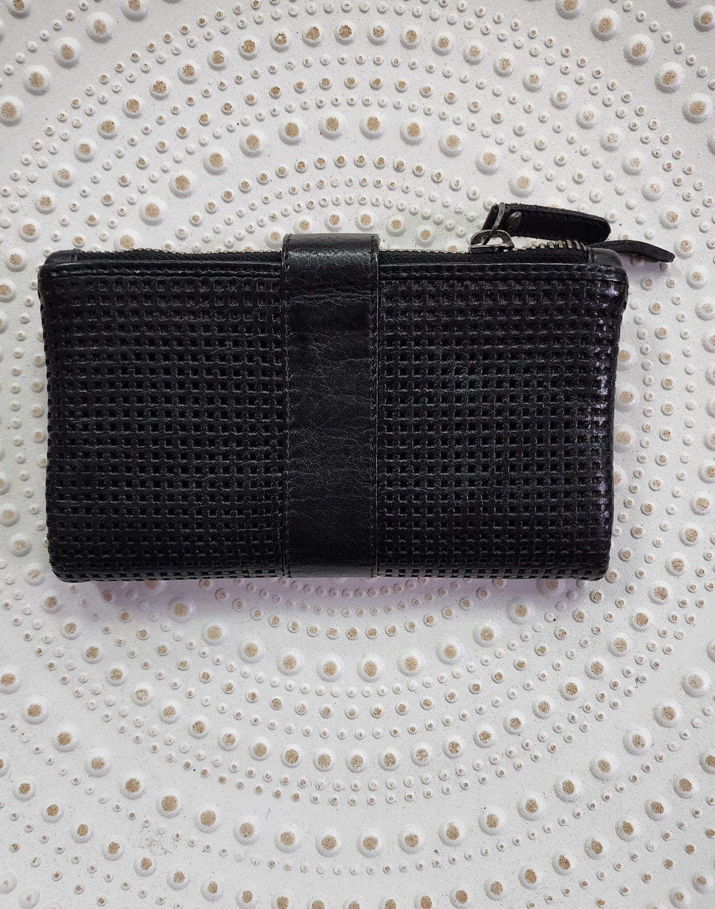 Leather wallet- Black mesh